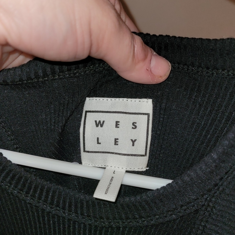 Bandier-wesley-rivington tank